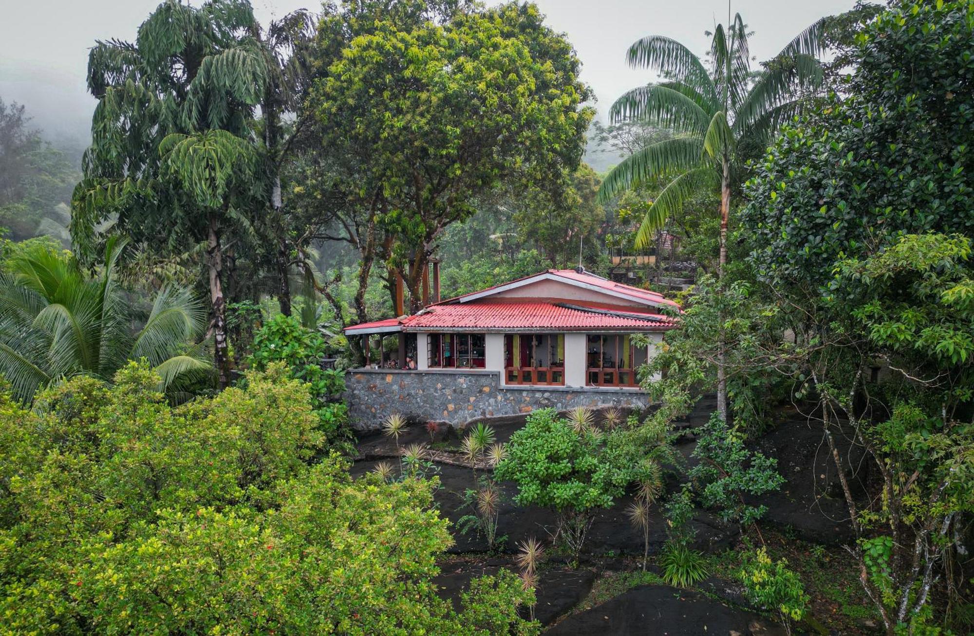 Singharaja Garden Agro Eco Lodge Pelawatta  Exteriér fotografie